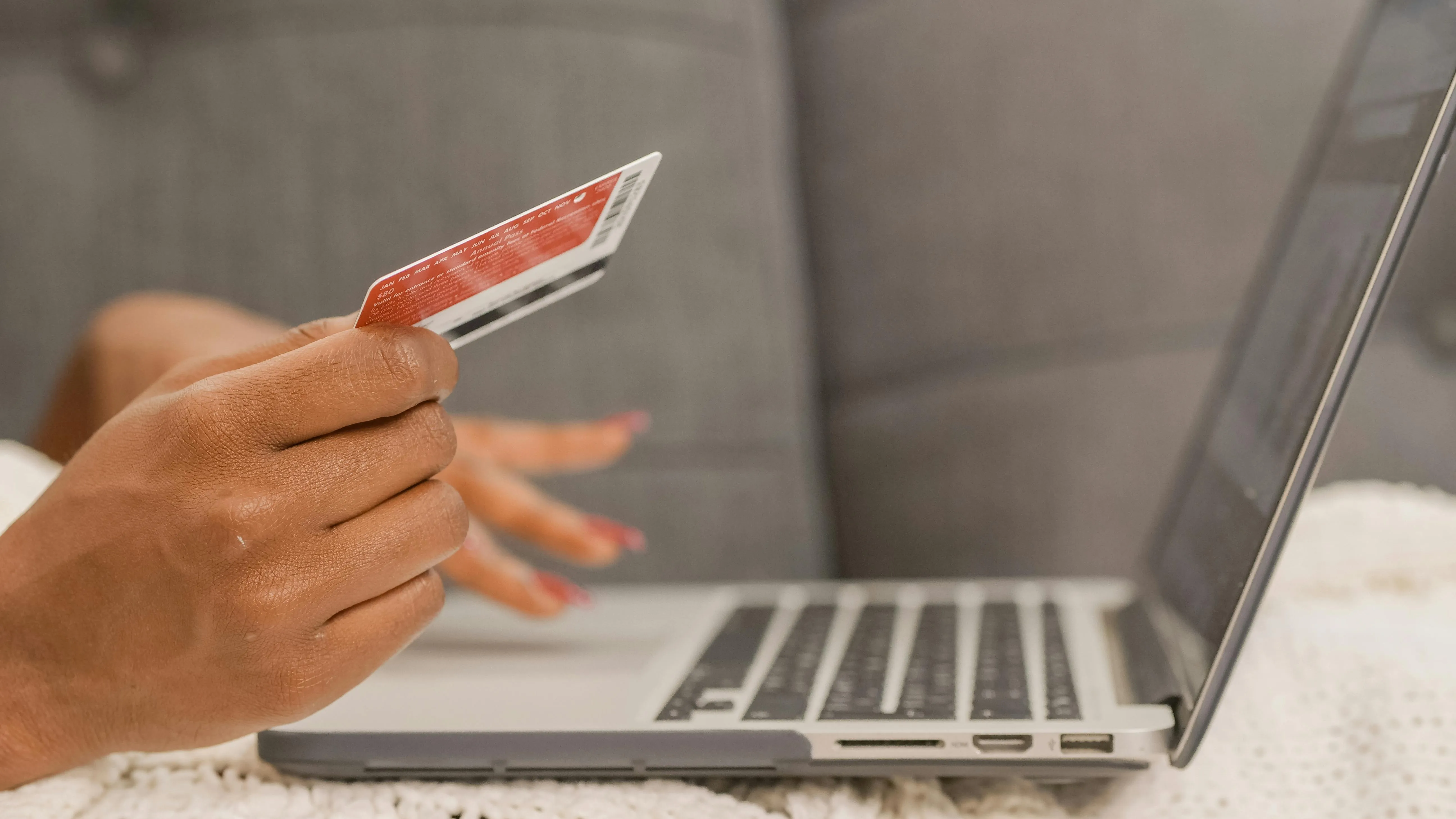 Shopify Plus: Unlock Global Sales with Hyper-Localized Checkout Cover Image